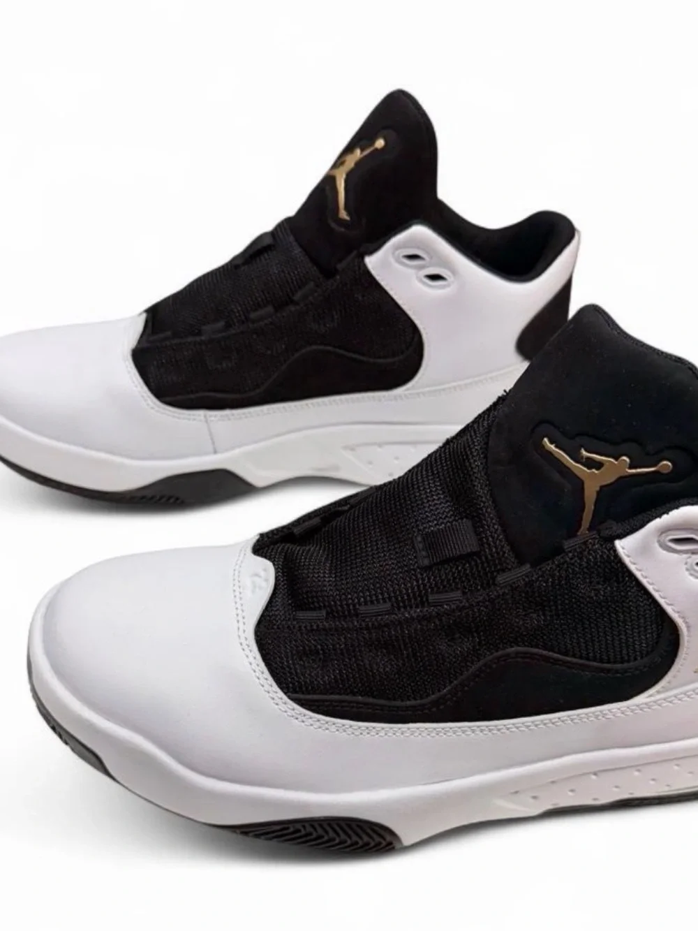 Air Jordan Max Aura 2 - White, Black & Gold - Men’s Size 7.5